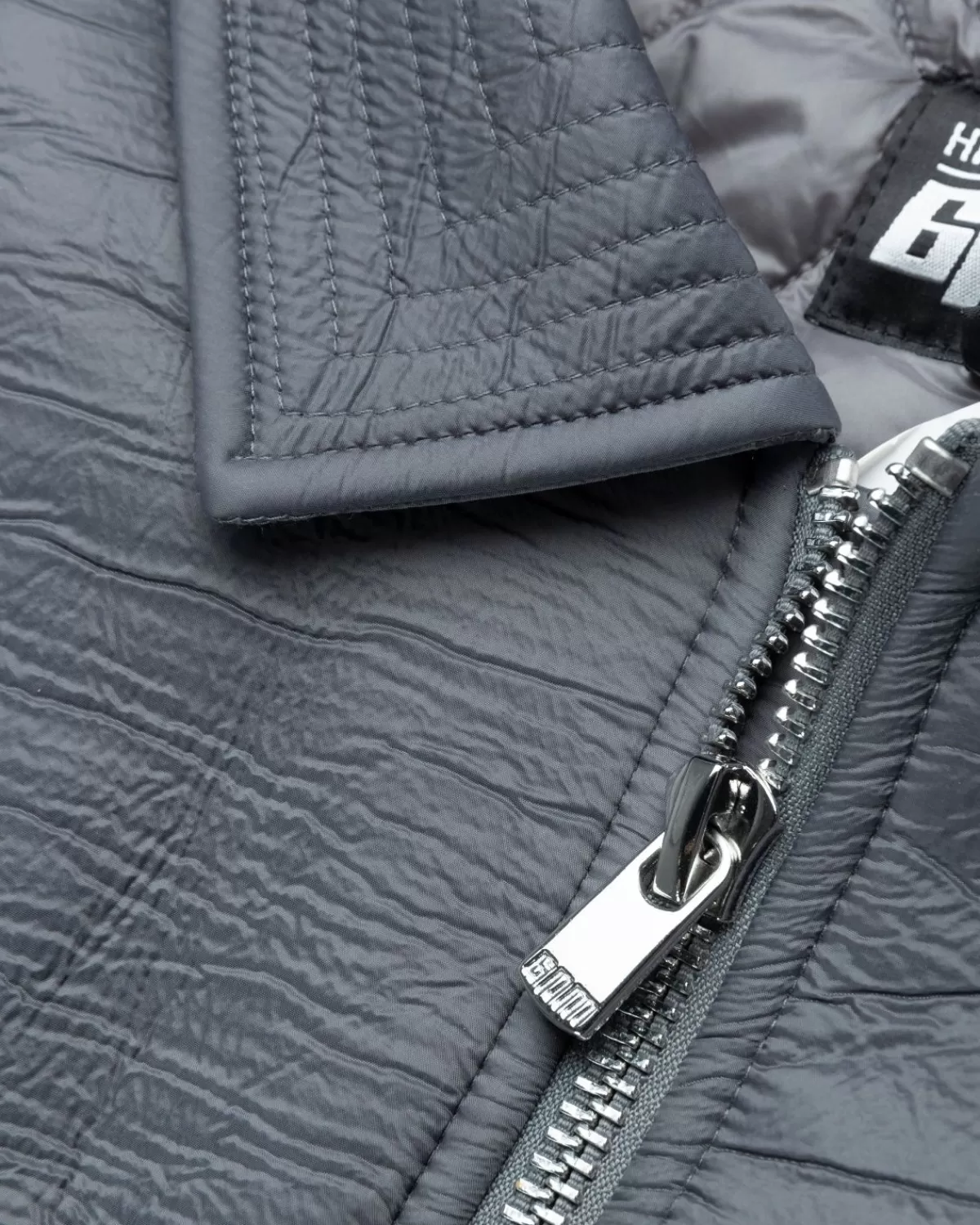 1800_x_highsnobiety_berlin_berlin_3_bomberjack_grijs_10.webp Bovenkleding^6PM 18.00 X Highsnobiety Berlin, Berlin 3 Bomberjack Grijs