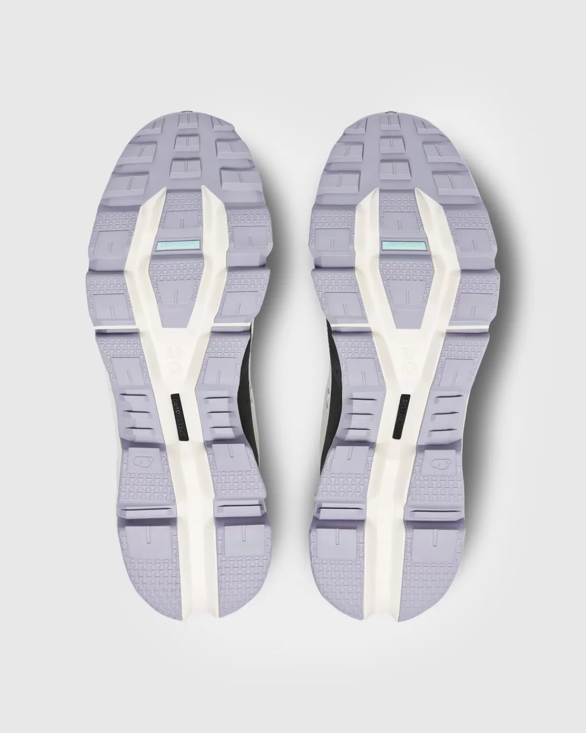 aan_cloudwander_waterdicht_hoog_alpine_ivoorzwart_3.webp On Aan Cloudwander Waterdicht Hoog Alpine Ivoor/Zwart Clearance