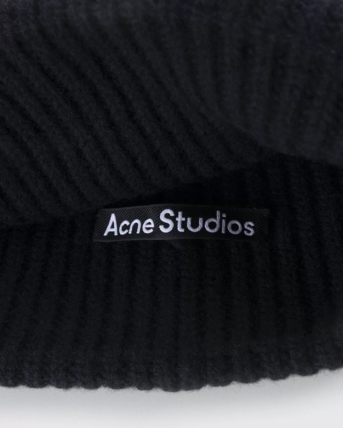 acne_studios_groot_gezicht_logo_muts_zwart_3.webp Acne Studios Groot Gezicht Logo Muts Zwart Best