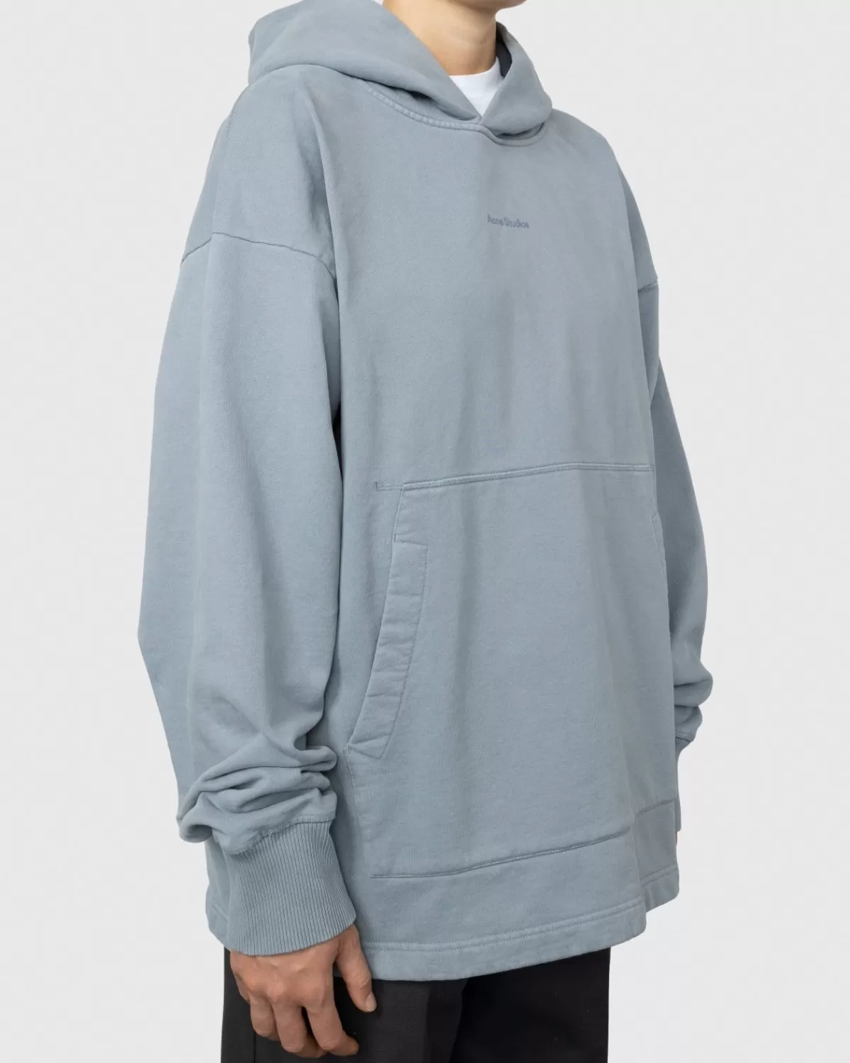 acne_studios_logohoodie_van_biologisch_katoen_staalgrijs_4.webp Acne Studios Logo-Hoodie Van Biologisch Katoen Staalgrijs Clearance