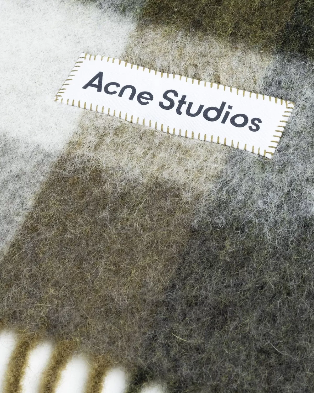 acne_studios_mohair_geruite_sjaal_taupegroenzwart_3.webp Acne Studios Mohair Geruite Sjaal Taupe/Groen/Zwart Online