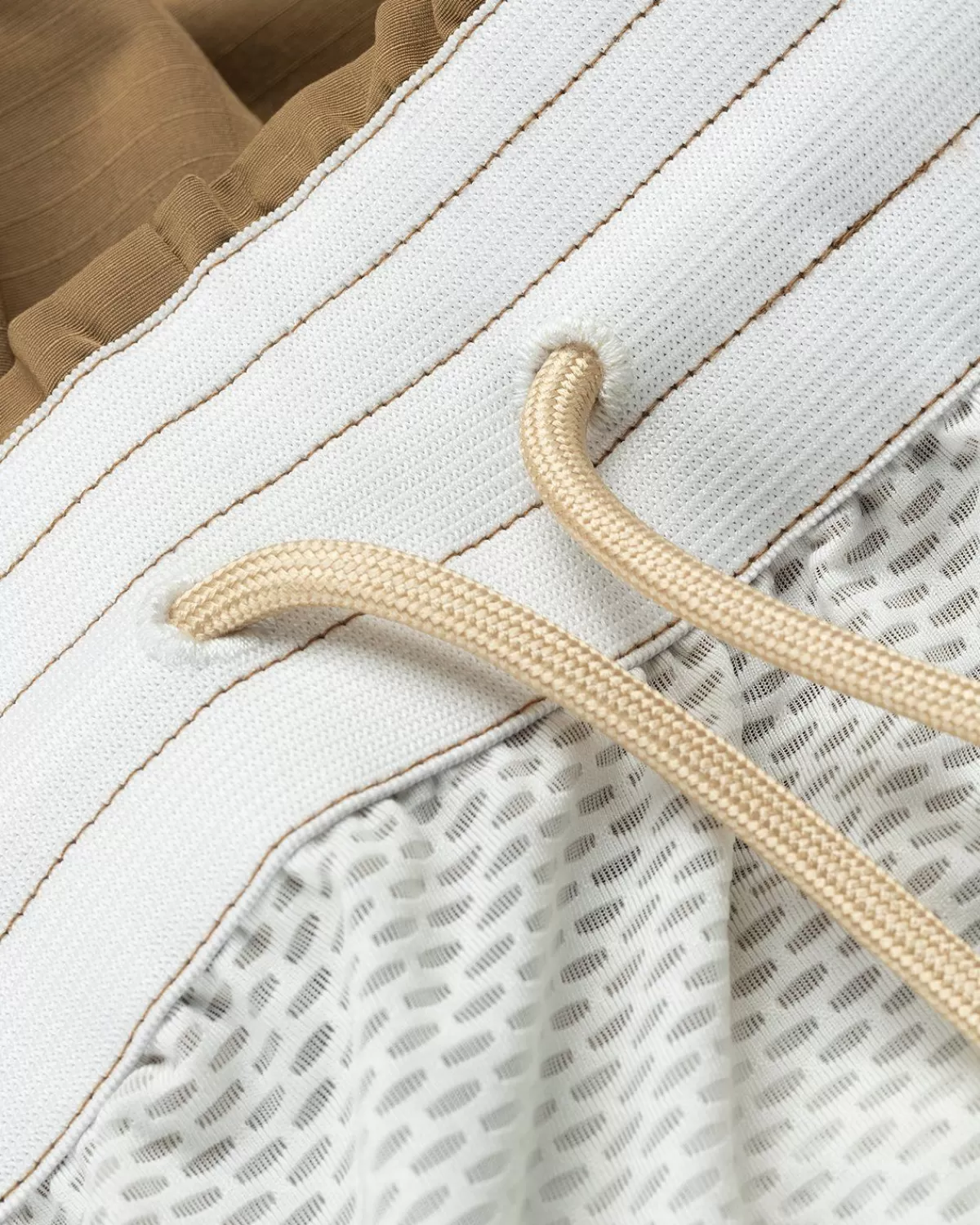 acne_studios_ripstop_short_met_elastische_taille_bruin_1.webp Acne Studios Ripstop Short Met Elastische Taille Bruin Cheap