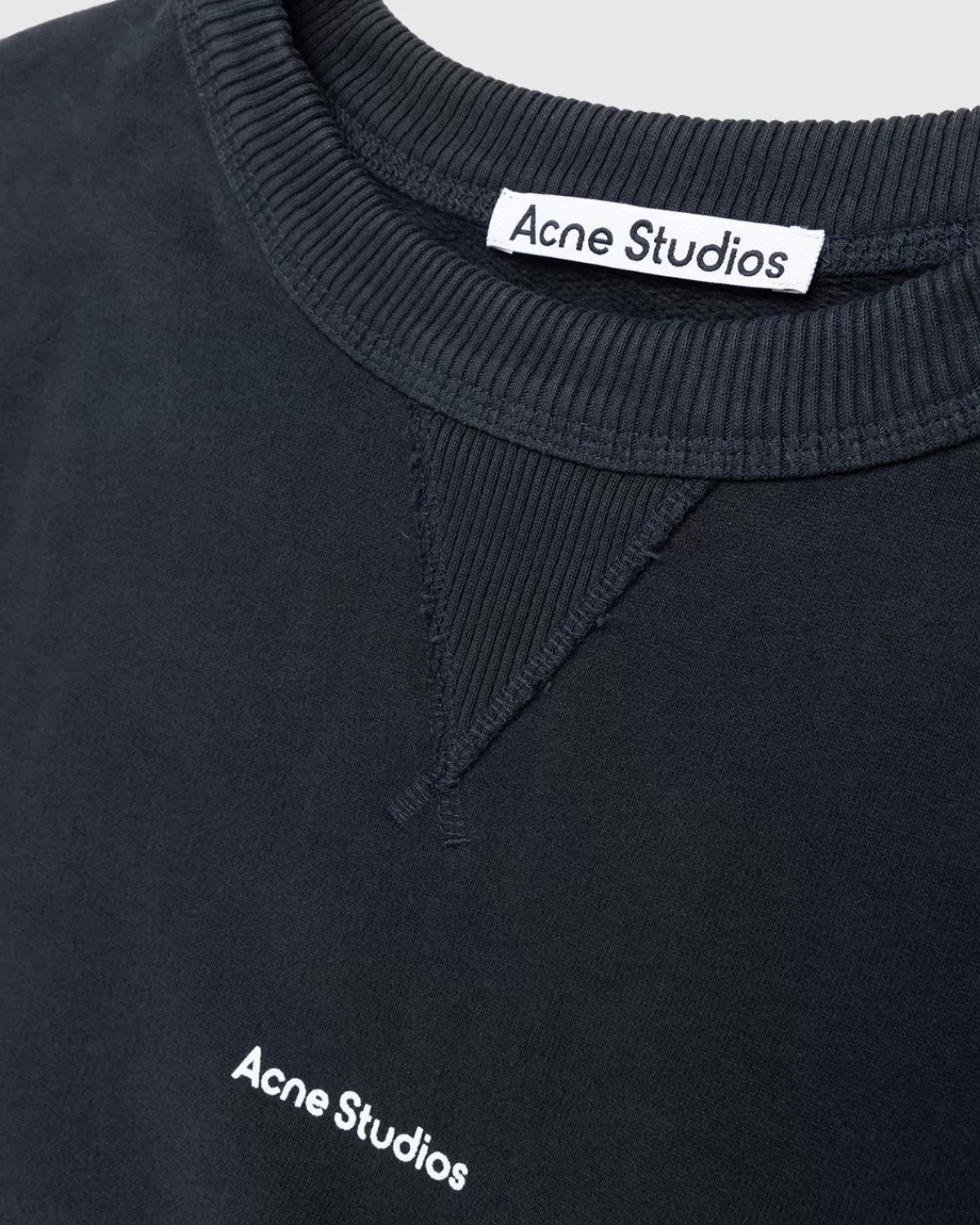 acne_studios_sweatshirt_met_logo_en_ronde_hals_van_biologisch_katoen_zwart_1.webp Acne Studios Sweatshirt Met Logo En Ronde Hals Van Biologisch Katoen, Zwart Hot