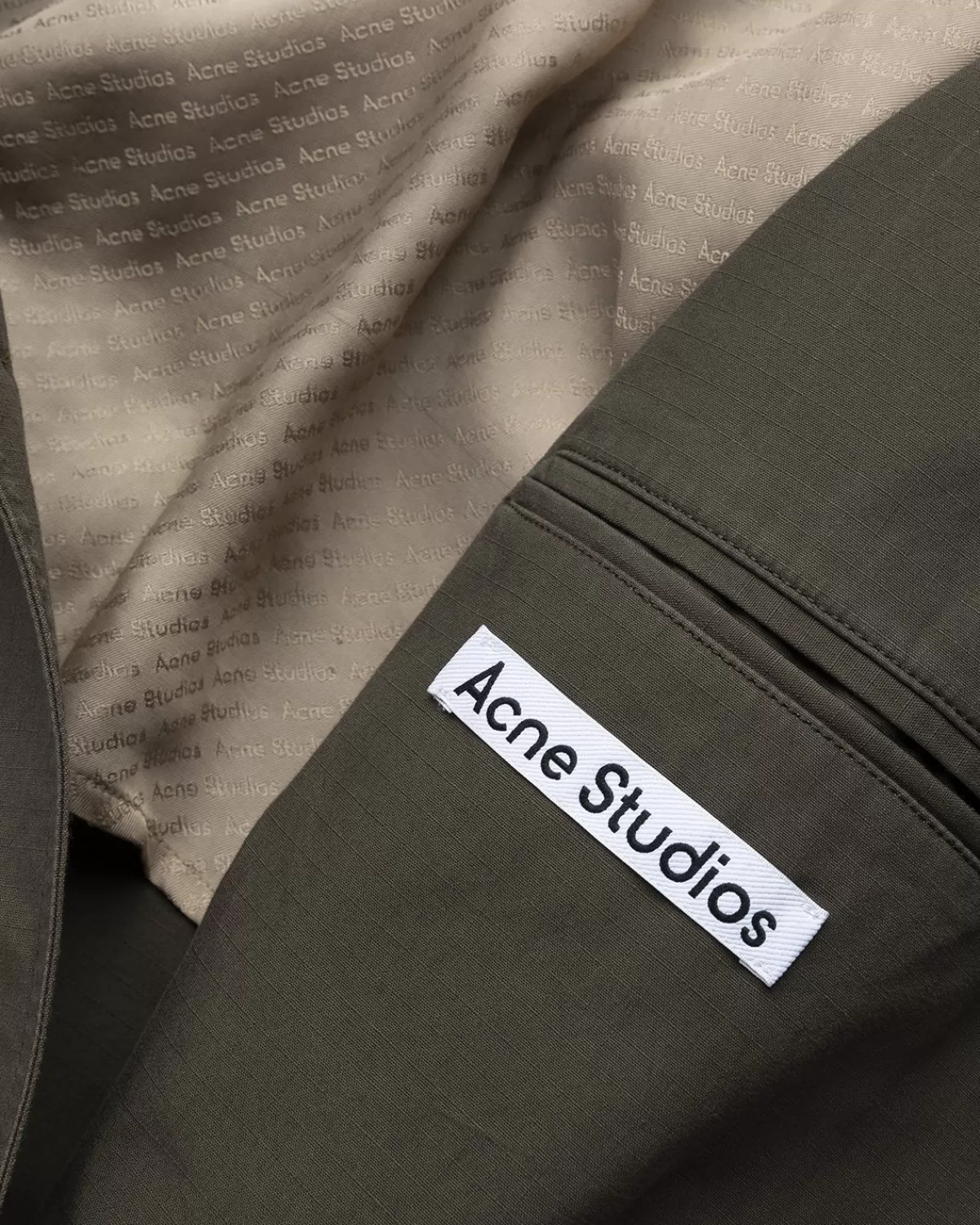 acne_studios_trenchcoat_donker_olijf_3.webp Bovenkleding^Acne Studios Trenchcoat Donker Olijf
