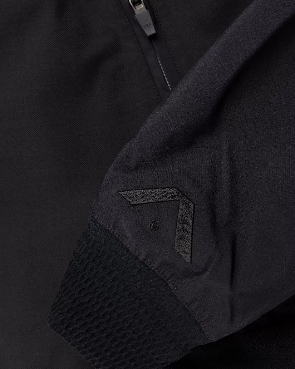 acroniem_j94vt_zwartzwart_7.webp Bovenkleding^ACRONYM Acroniem J94-Vt Zwart/Zwart