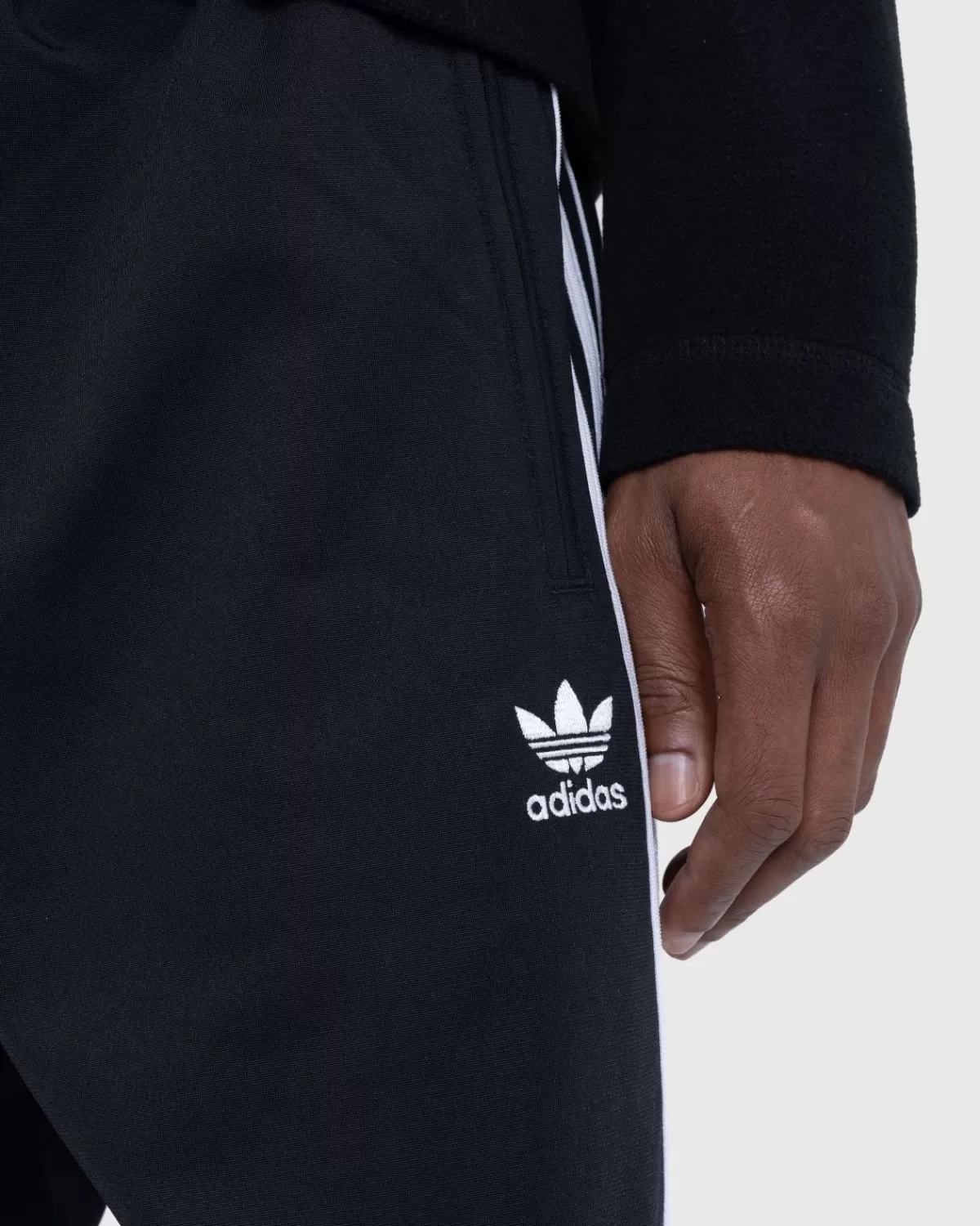 adidas_firebird_trainingsbroek_zwartwit_2.webp Broek^Adidas Firebird Trainingsbroek Zwart/Wit