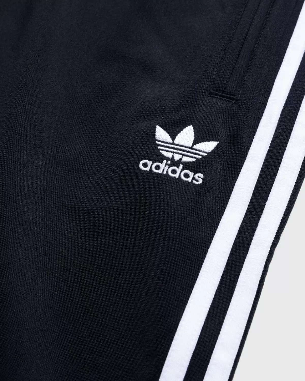 adidas_firebird_trainingsbroek_zwartwit_7.webp Broek^Adidas Firebird Trainingsbroek Zwart/Wit