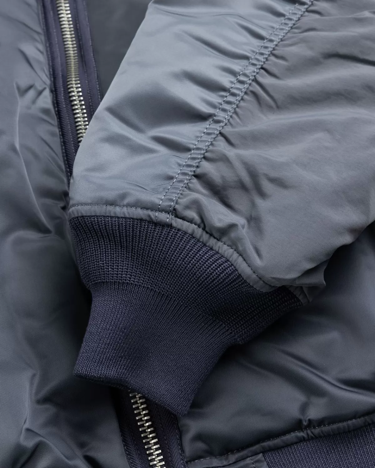 alpha_industries_x_highsnobiety_ma1_bomber_steel_navy_5.webp Bovenkleding^Alpha Industries X Highsnobiety Ma-1 Bomber Steel Navy