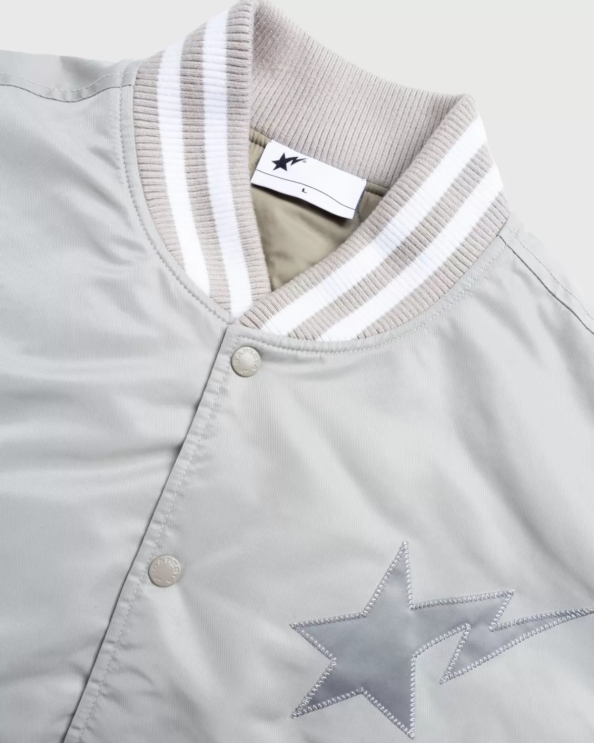 bape_x_highsnobiety_varsityjack_ivoor_3.webp Bovenkleding^BAPE X Highsnobiety Varsityjack Ivoor