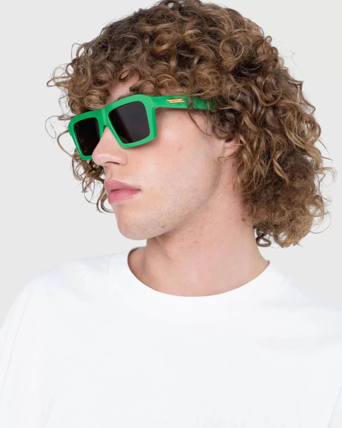 bottega_veneta_klassieke_vierkante_zonnebril_groengroen_3.webp Bottega Veneta Klassieke Vierkante Zonnebril Groen/Groen Cheap