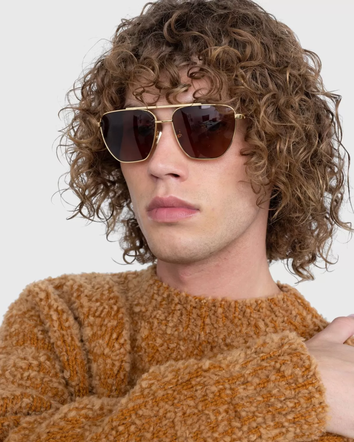 bottega_veneta_pilotenzonnebril_met_vierkant_frame_goud_6.webp Bottega Veneta Pilotenzonnebril Met Vierkant Frame, Goud Hot