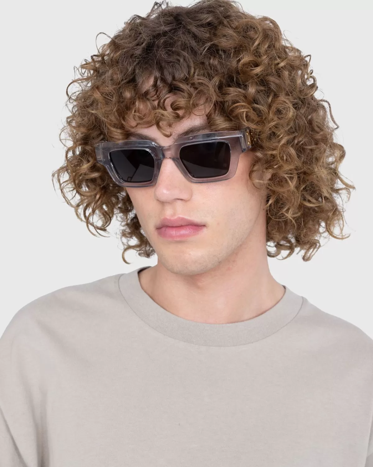 bottega_veneta_scharnieracetaat_vierkante_zonnebril_kristal_1.webp Bottega Veneta Scharnieracetaat Vierkante Zonnebril Kristal Online