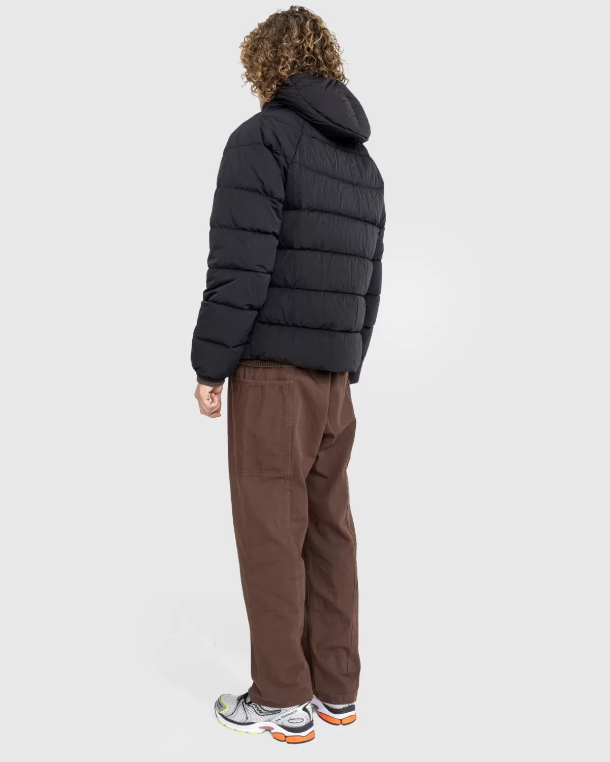 cp_company__ecochrome_rbriljack_met_capuchon_zwart_2.webp Bovenkleding^C.P. Company Cp Company - Eco-Chrome R-Briljack Met Capuchon, Zwart