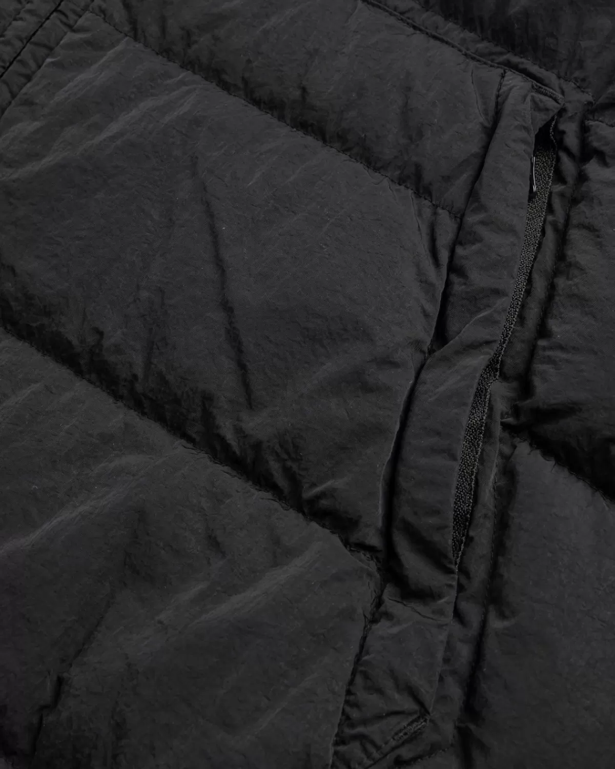 cp_company__ecochrome_rbriljack_met_capuchon_zwart_5.webp Bovenkleding^C.P. Company Cp Company - Eco-Chrome R-Briljack Met Capuchon, Zwart