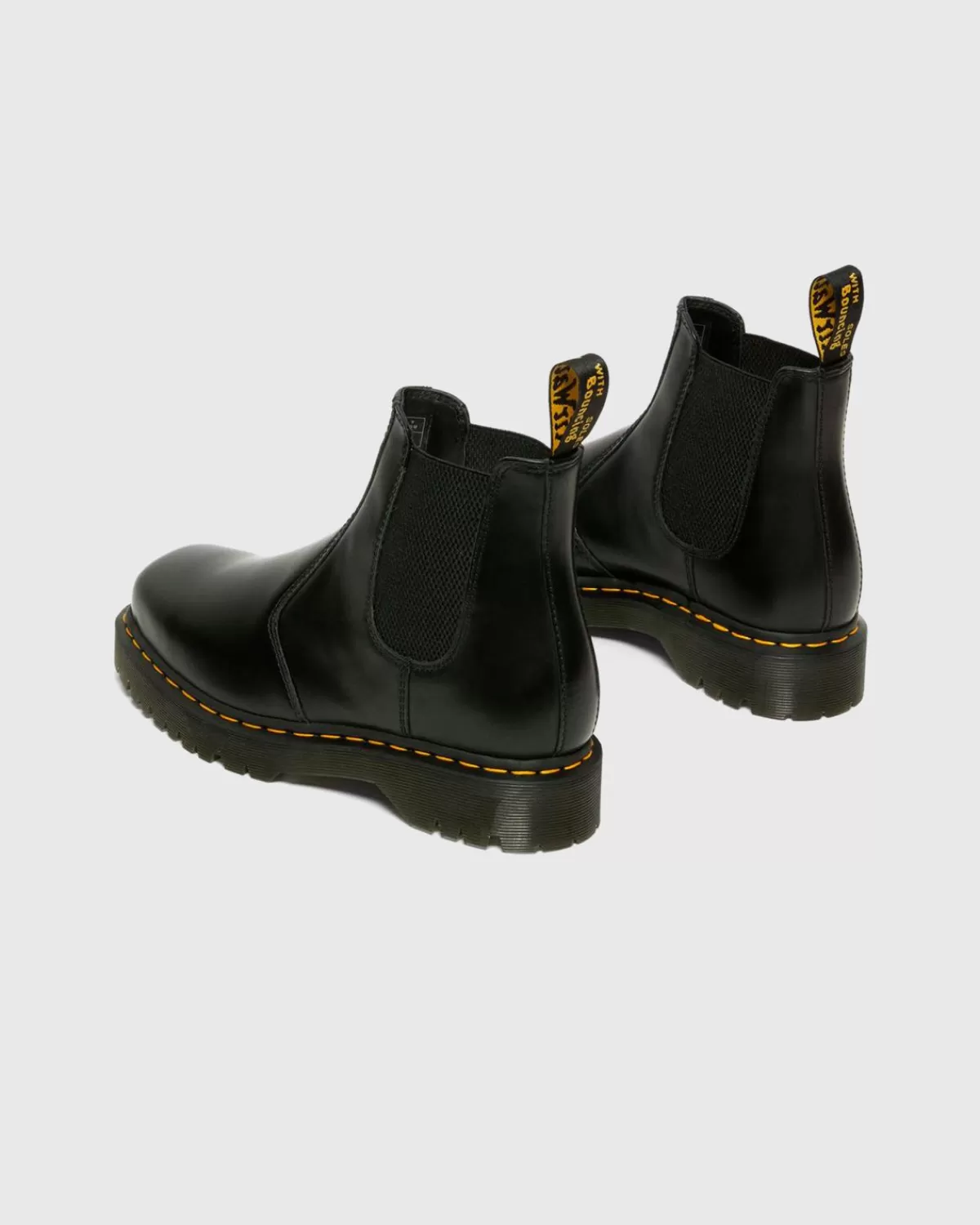 dr_martens_2976_bex_vierkant_zwart_gepolijst_glad_4.webp Dr. Martens 2976 Bex Vierkant Zwart Gepolijst Glad Fashion