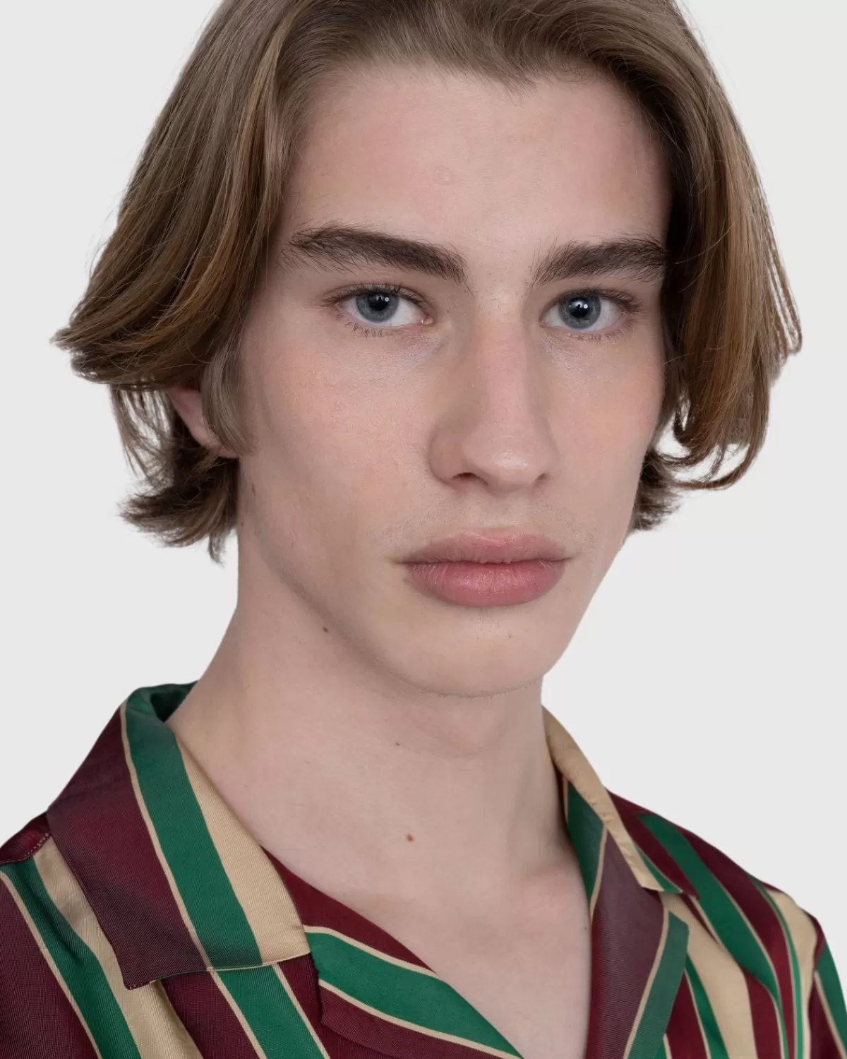 dries_van_noten_cassi_overhemd_bordeaux_5.webp Overhemden^Dries van Noten Cassi Overhemd Bordeaux