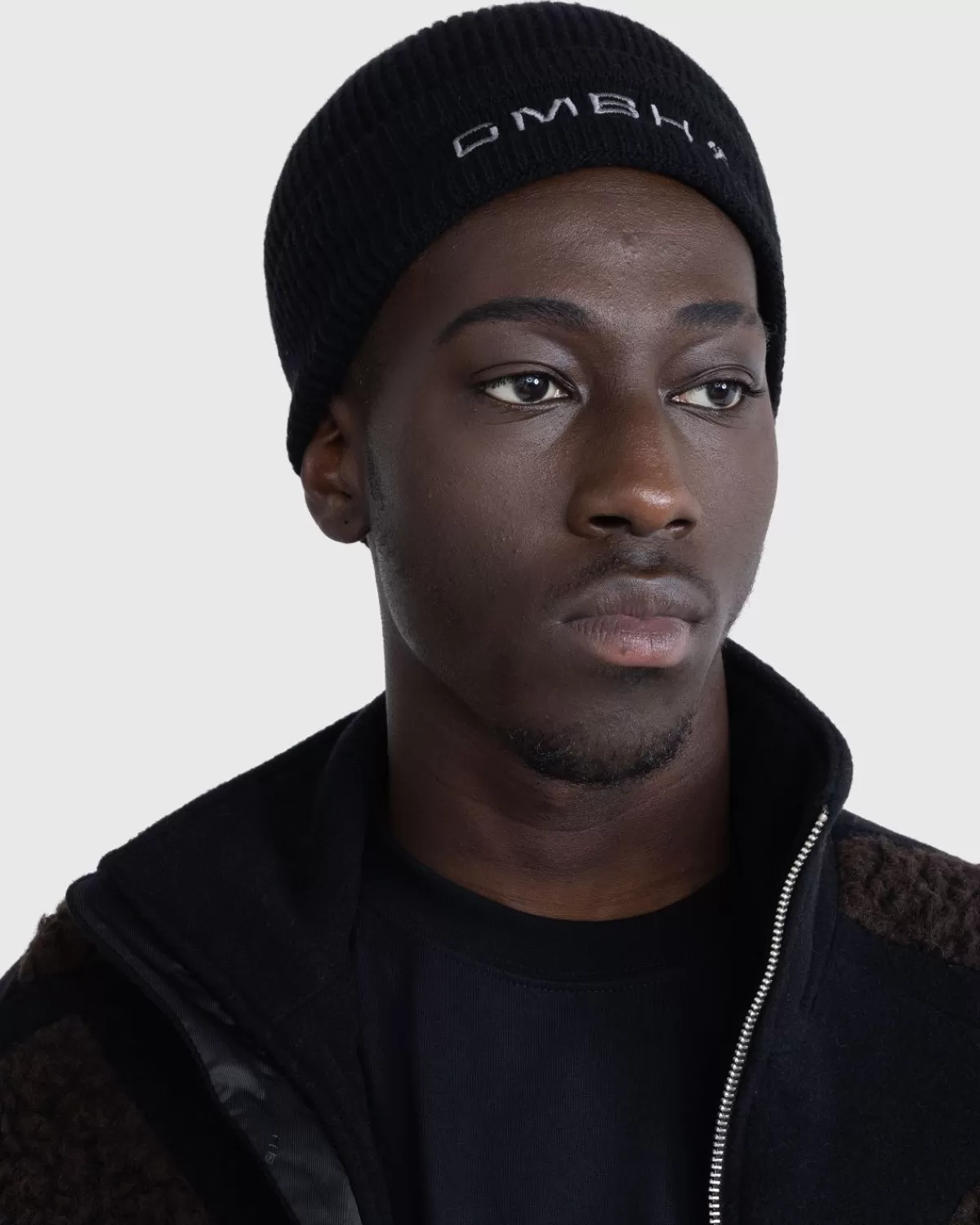 gmbh_badir_lamswollen_muts_zwart_2.webp GmbH Badir Lamswollen Muts Zwart Best