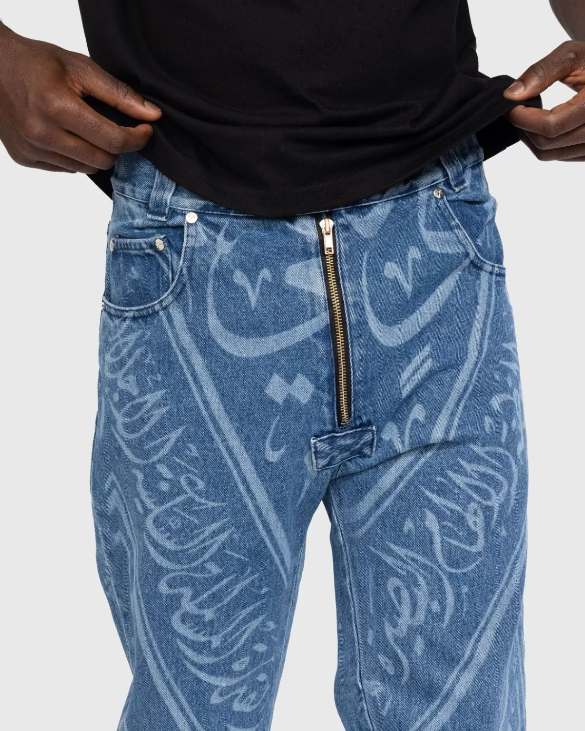 gmbh_fatin_denim_broek_indigo_met_print_3.webp Broek^GmbH Fatin Denim Broek Indigo Met Print