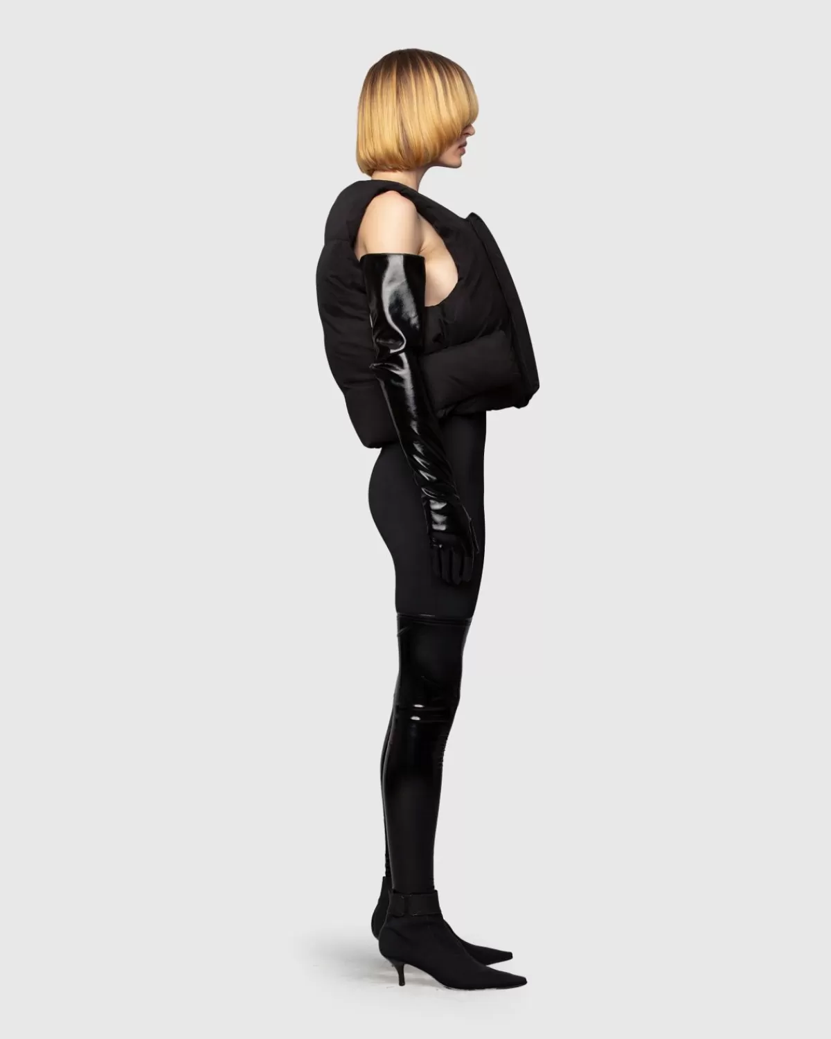 hele_studios_kussenvest_roet_5.webp Bovenkleding^Entire Studios Hele Studio'S Kussenvest Roet