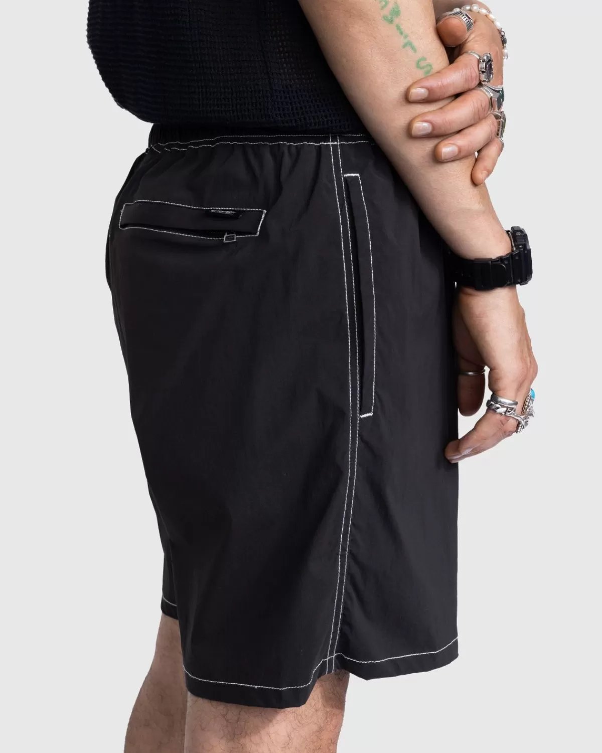 highsnobiety_cargoshorts_aan_de_zijkant_houtskoolzwart_3.webp Korte Broek^Highsnobiety Cargoshorts Aan De Zijkant, Houtskoolzwart