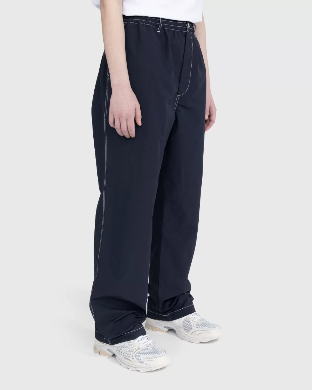 highsnobiety_contraststeekbroek_navy_1.webp Broek^Highsnobiety Contraststeekbroek Navy