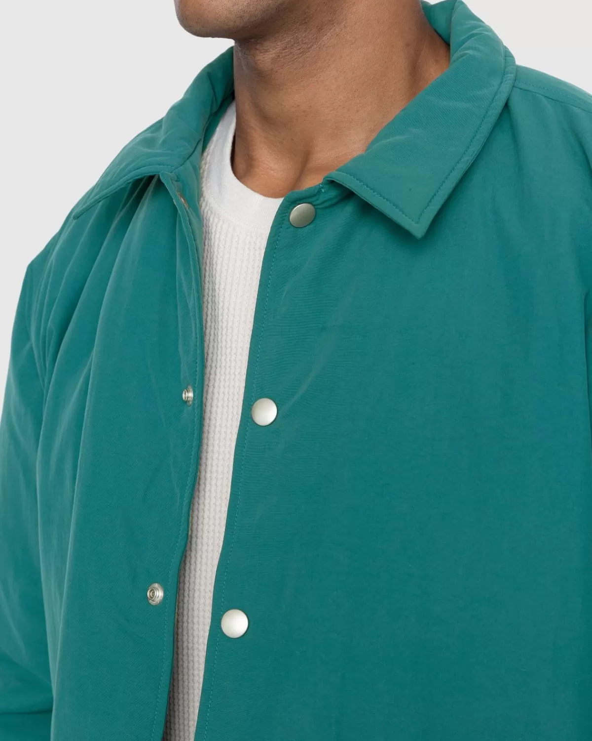 highsnobiety_geisoleerd_coachjack_zeegroen_5.webp Bovenkleding^Highsnobiety Geisoleerd Coachjack Zeegroen