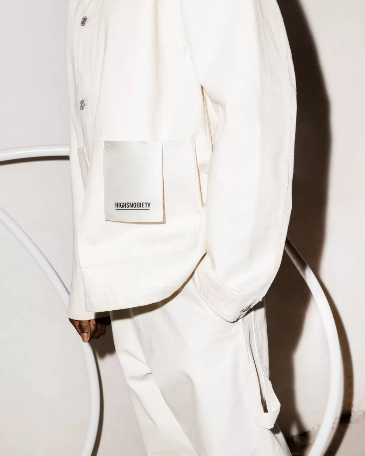 highsnobiety_katoenen_boorbroek_naturel_7.webp Broek^Highsnobiety Katoenen Boorbroek Naturel