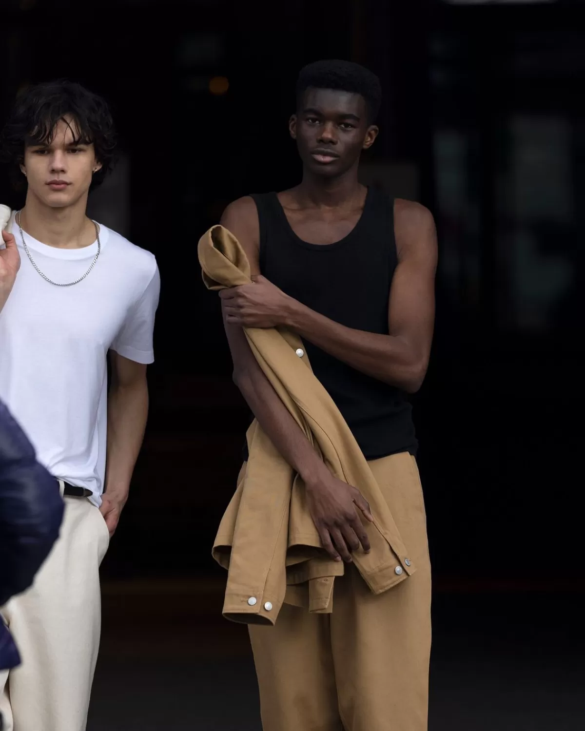 highsnobiety_katoenen_drill_chore_jack_bruin_4.webp Bovenkleding^Highsnobiety Katoenen Drill Chore Jack Bruin