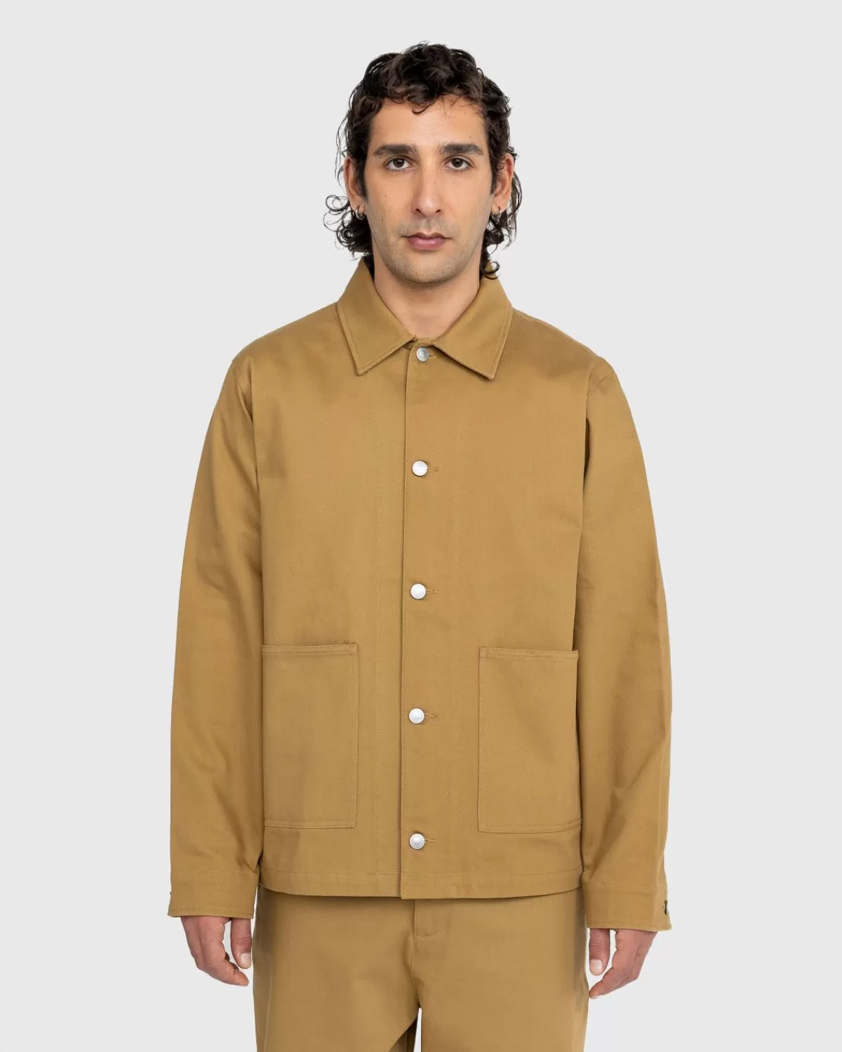 highsnobiety_katoenen_drill_chore_jack_bruin_7.webp Bovenkleding^Highsnobiety Katoenen Drill Chore Jack Bruin