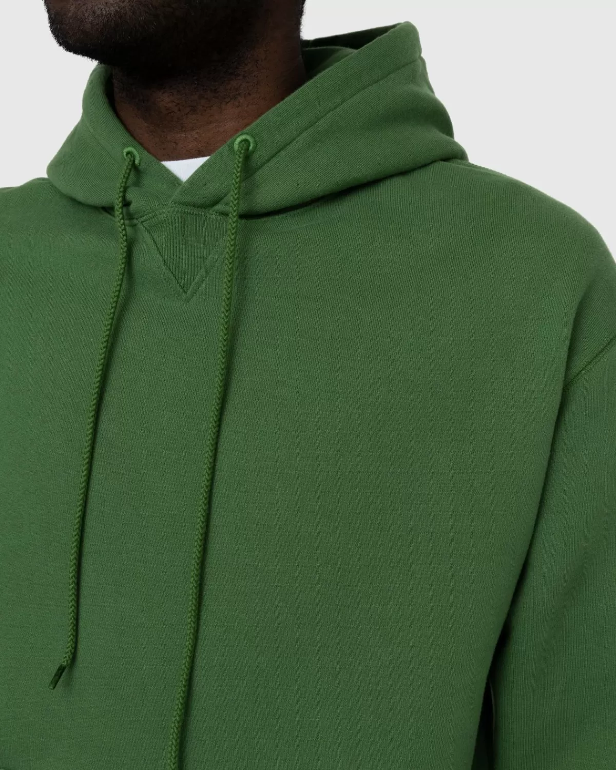 highsnobiety_klassieke_fleecehoodie_olijfgroen_4.webp Highsnobiety Klassieke Fleecehoodie Olijfgroen Cheap