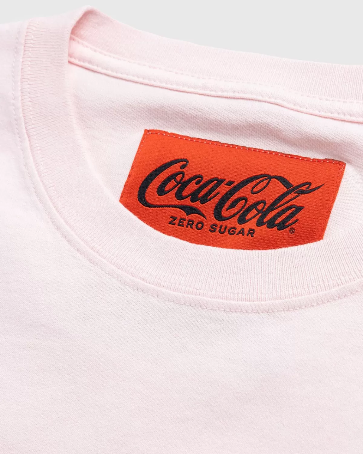Highsnobiety X Coca-Cola Zero Sugar T-Shirt Met Korte Mouwen Roze Best