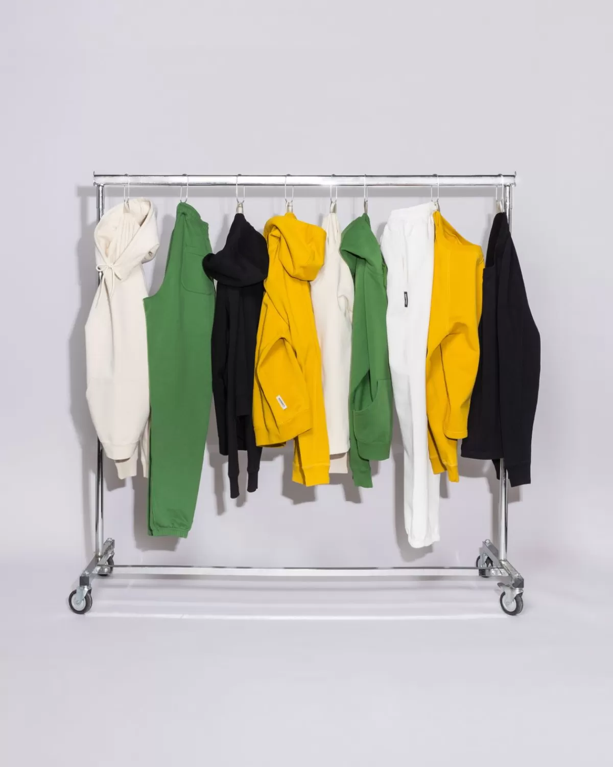 highsnobiety_zware_fleece_hoodie_mosterd_1.webp Highsnobiety Zware Fleece Hoodie Mosterd Sale