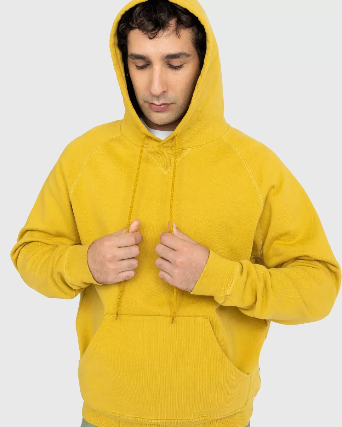 highsnobiety_zware_fleece_hoodie_mosterd_8.webp Highsnobiety Zware Fleece Hoodie Mosterd Sale