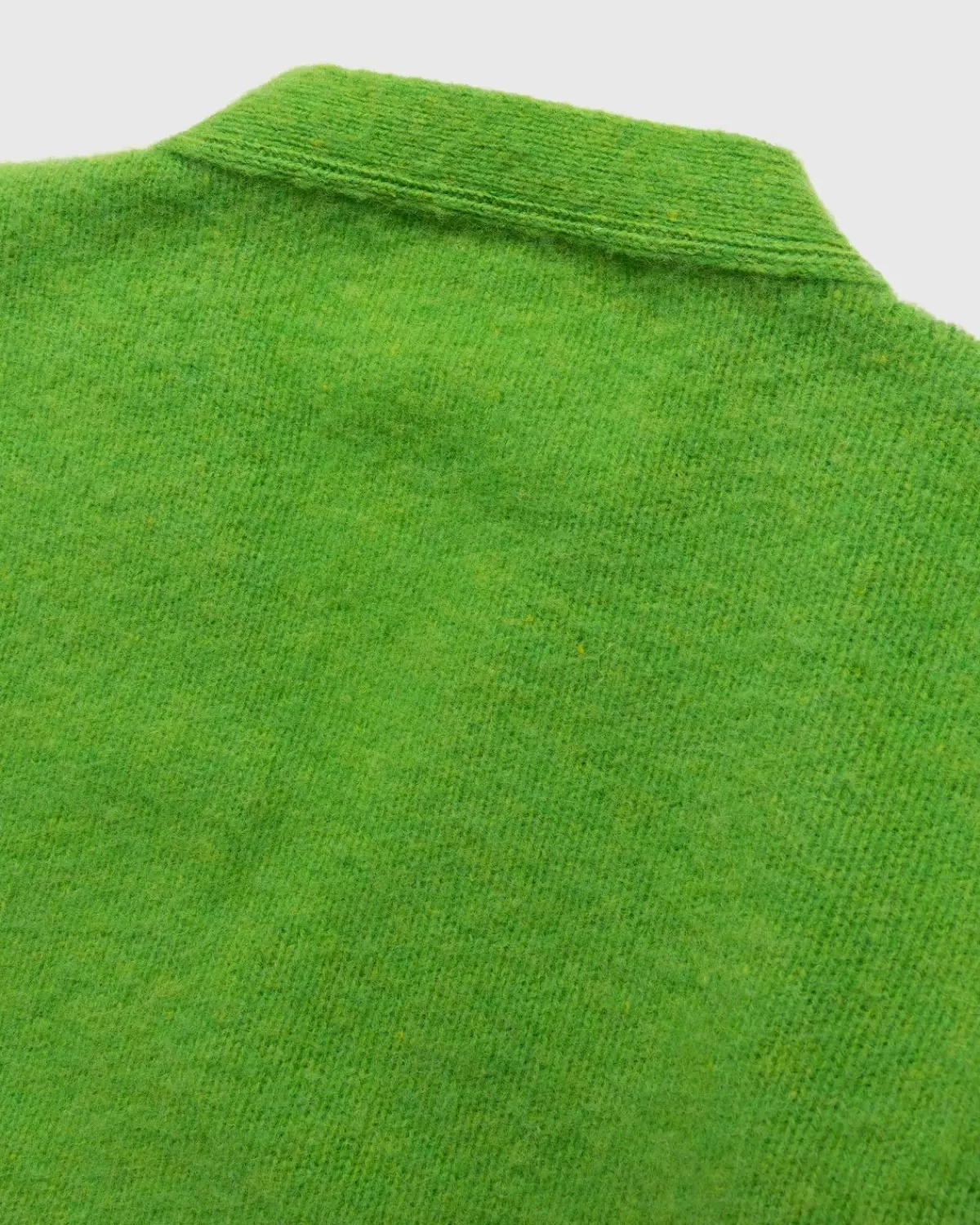 j_press_x_highsnobiety_shaggy_hondenvest_groen_2.webp Gebreide Kleding^J. Press X Highsnobiety Shaggy Hondenvest Groen