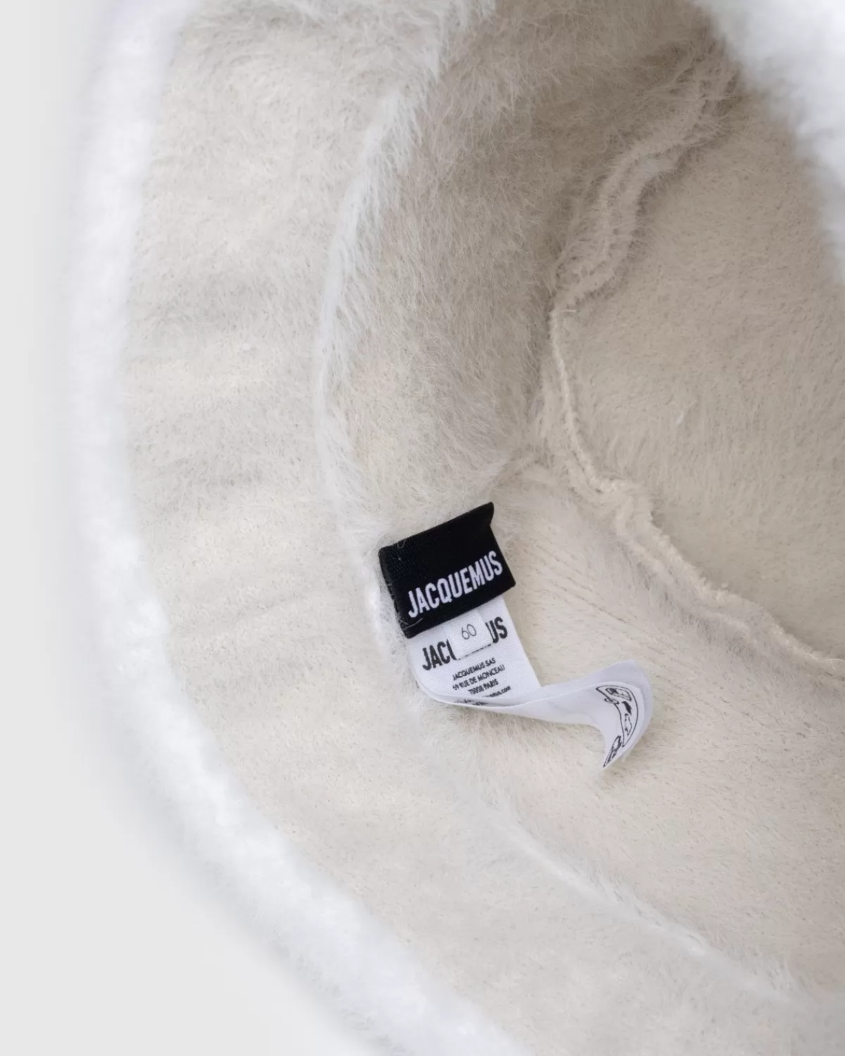 jacquemus_le_bob_neve_gebroken_wit_3.webp JACQUEMUS Le Bob Neve Gebroken Wit Discount