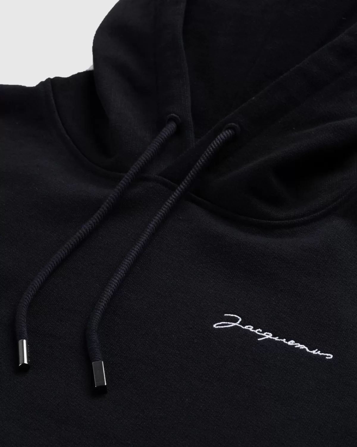 jacquemus_le_sweatshirt_brode_zwart_4.webp JACQUEMUS Le Sweatshirt Brode Zwart Fashion