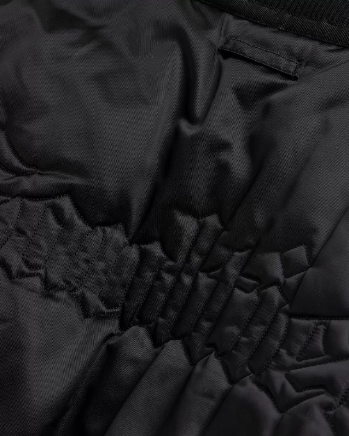 jean_paul_gaultier_oversized_satijnen_bomberjack_zwartgrijs_7.webp Bovenkleding^Jean Paul Gaultier Oversized Satijnen Bomberjack Zwart/Grijs