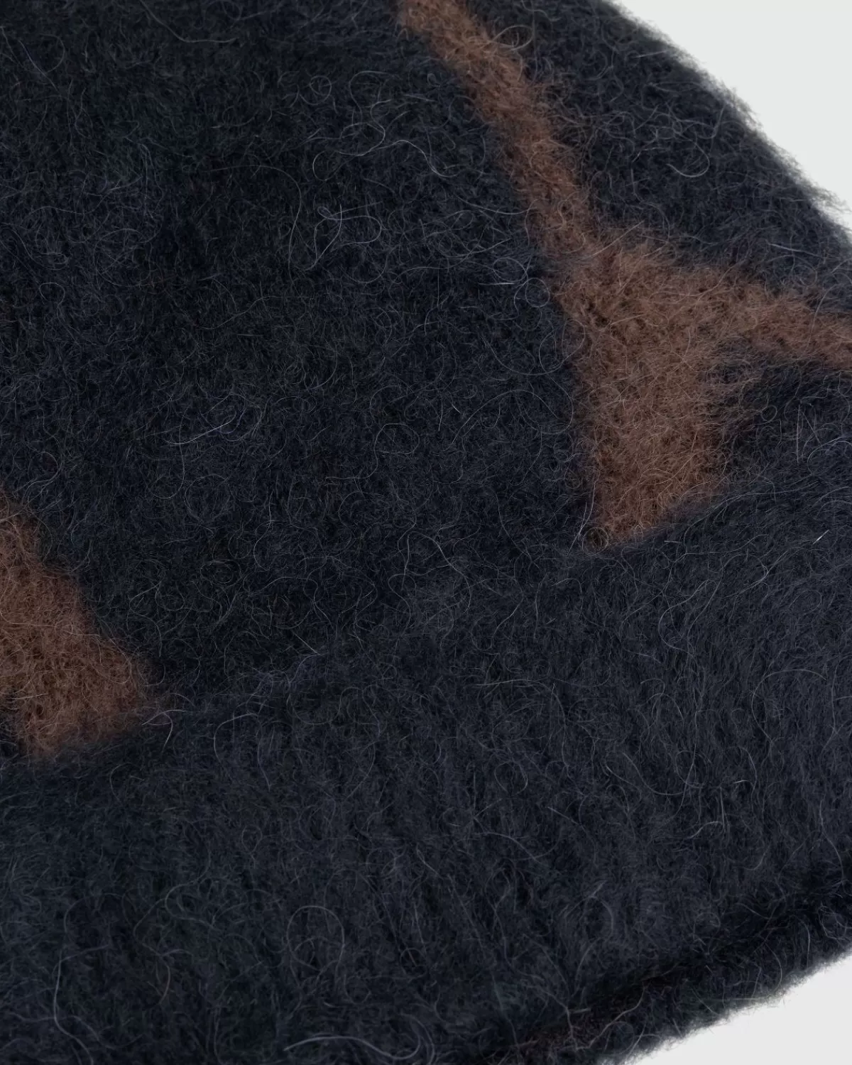 jlal_vloeibare_muts_zwart_3.webp _J.L-A.L_ _J.La.L_ Vloeibare Muts Zwart New