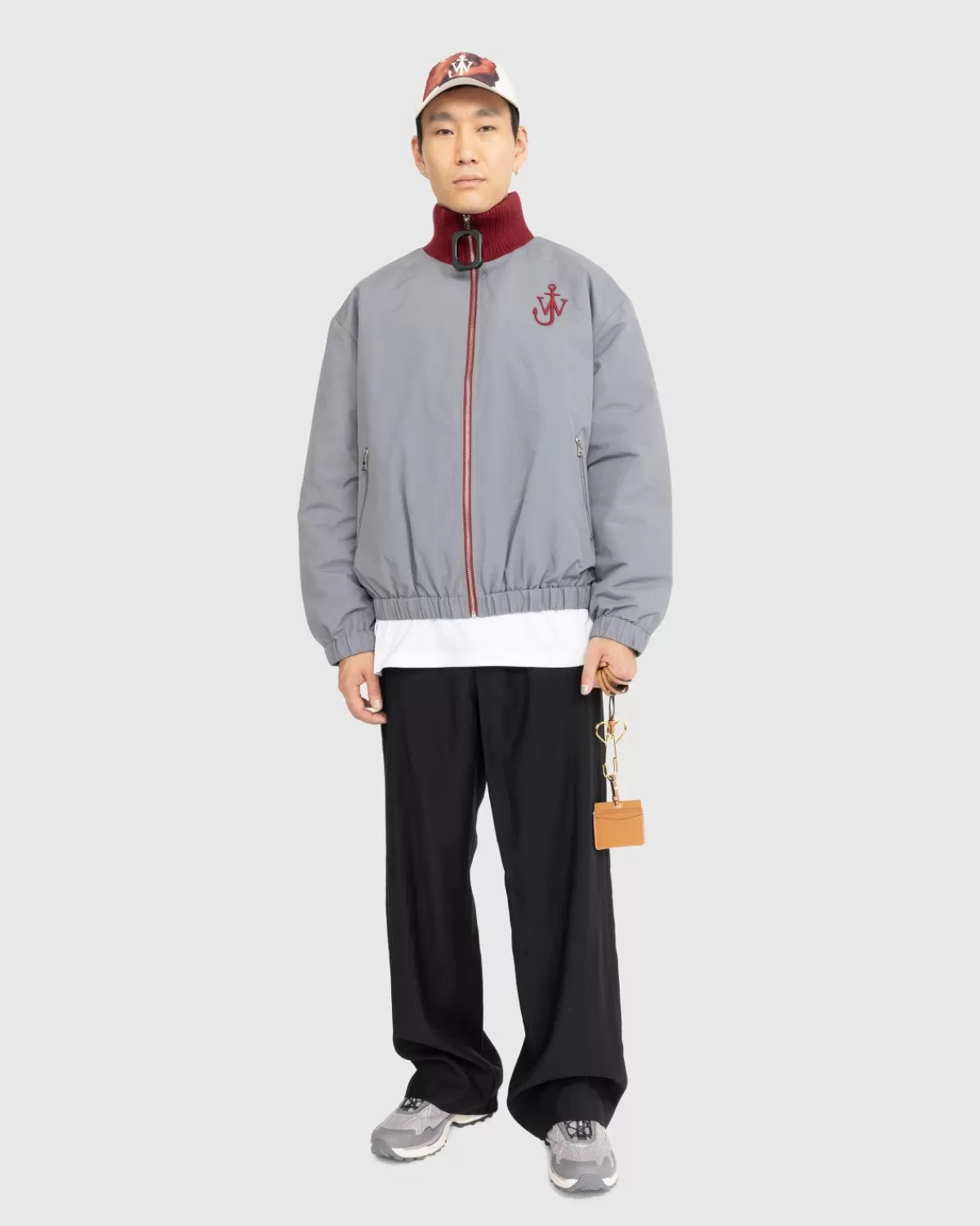 jw_anderson__contrasterende_blouson_met_ritssluiting_aan_de_voorkant_grijs_3.webp Bovenkleding^J.W. Anderson Jw Anderson - Contrasterende Blouson Met Ritssluiting Aan De Voorkant Grijs