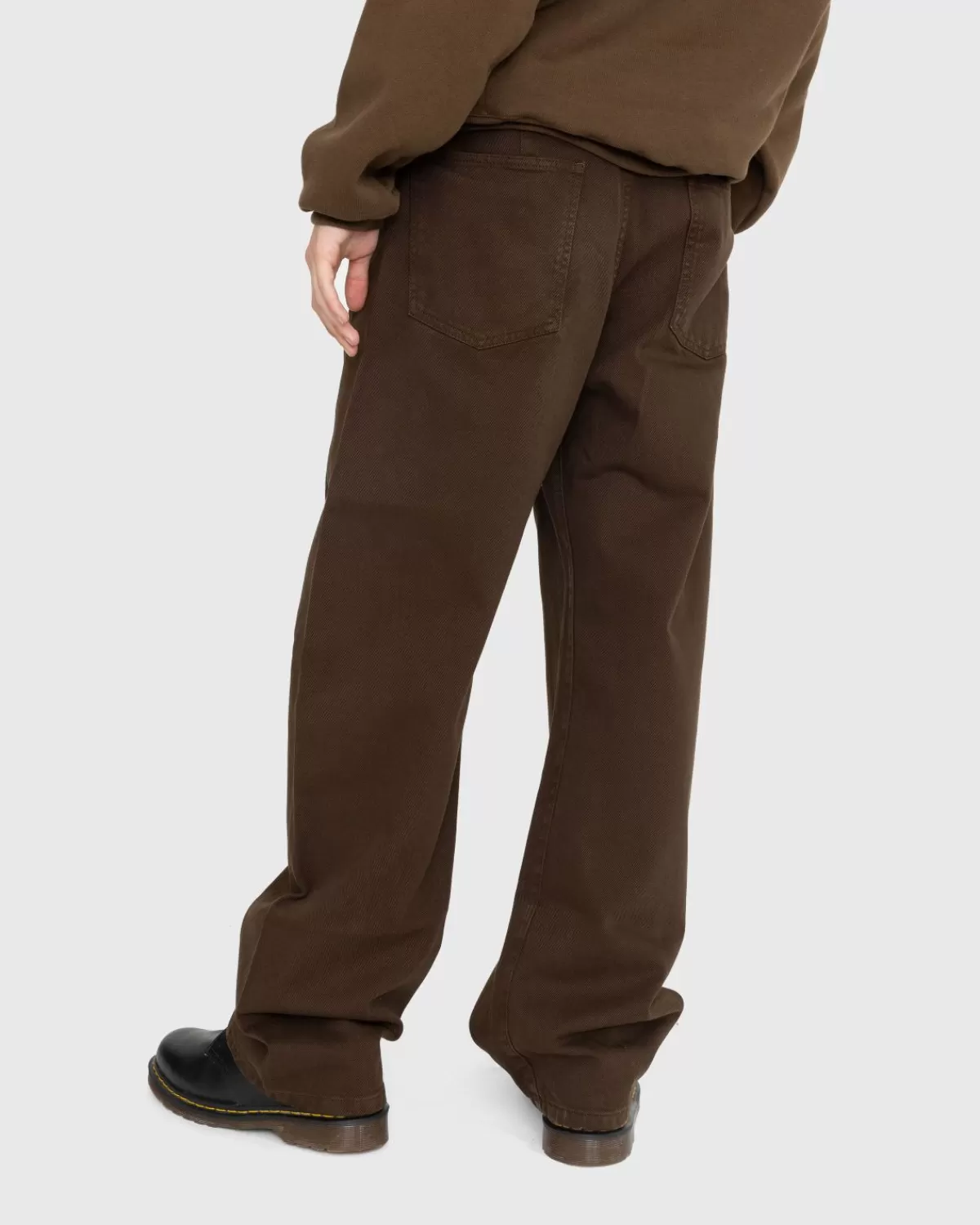 lemaire_casual_broek_met_gedraaide_riem_2.webp Broek^Lemaire Casual Broek Met Gedraaide Riem