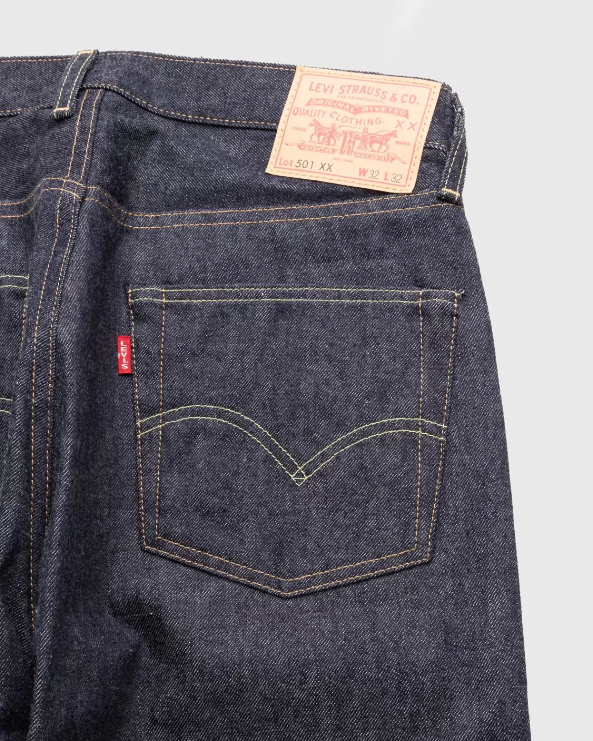 levis_1963_501_jeans_rigid_indigoblauw_2.webp Broek^Levi's 1963 501 Jeans Rigid Indigoblauw