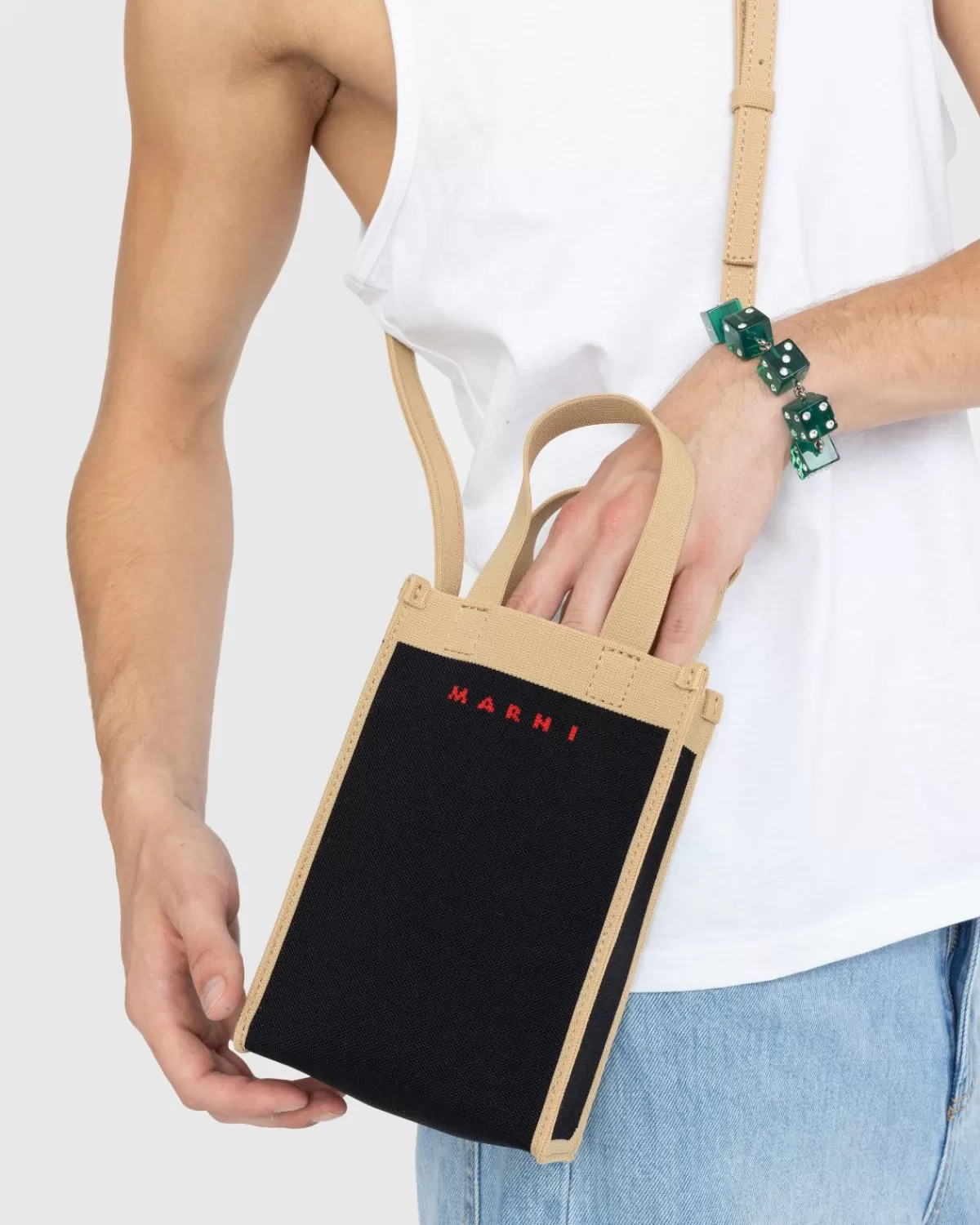 marni_crossbody_tas_zwartzijde_witrood_3.webp Marni Crossbody Tas Zwart/Zijde Wit/Rood Flash Sale