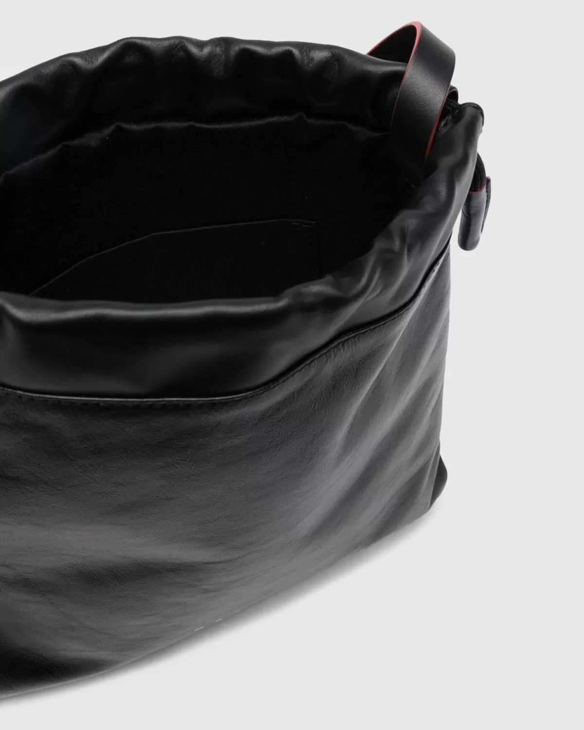 marni_schoudertas_met_trekkoord_blauw_2.webp Marni Schoudertas Met Trekkoord Blauw Shop