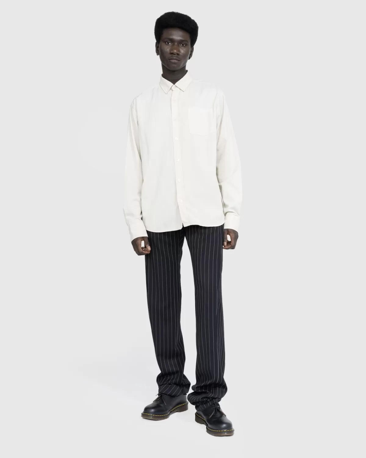 martine_rose_getailleerde_broek_met_gedraaide_naad_zwartwit_4.webp Broek^Martine Rose Getailleerde Broek Met Gedraaide Naad, Zwart/Wit