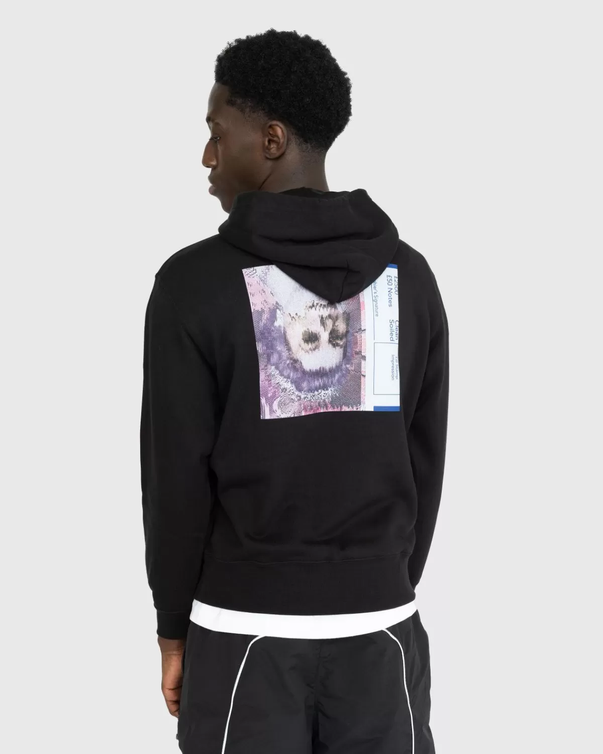 medicom_kosuke_kawamura_the_queen_is_dead_hoodie_zwart_4.webp Medicom Kosuke Kawamura The Queen Is Dead Hoodie Zwart Clearance