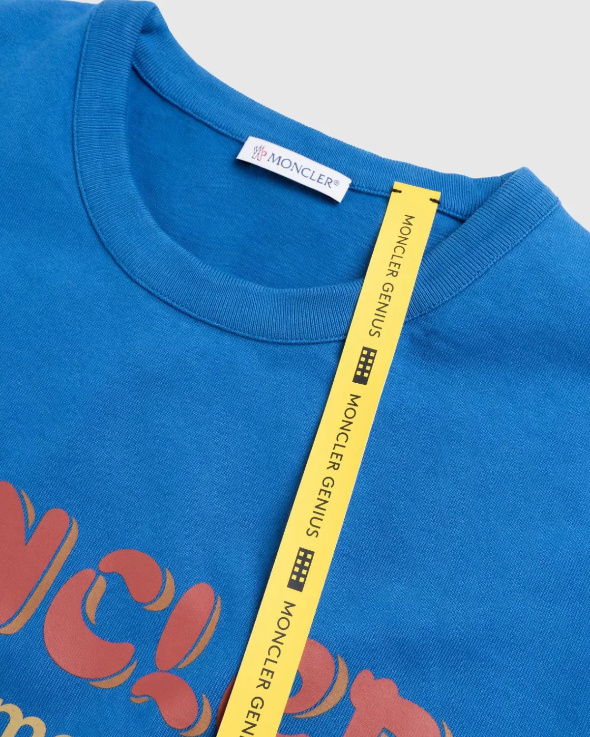 moncler_x_salehe_bembury_logo_tshirt_blauw_1.webp Moncler X Salehe Bembury Logo T-Shirt Blauw Flash Sale