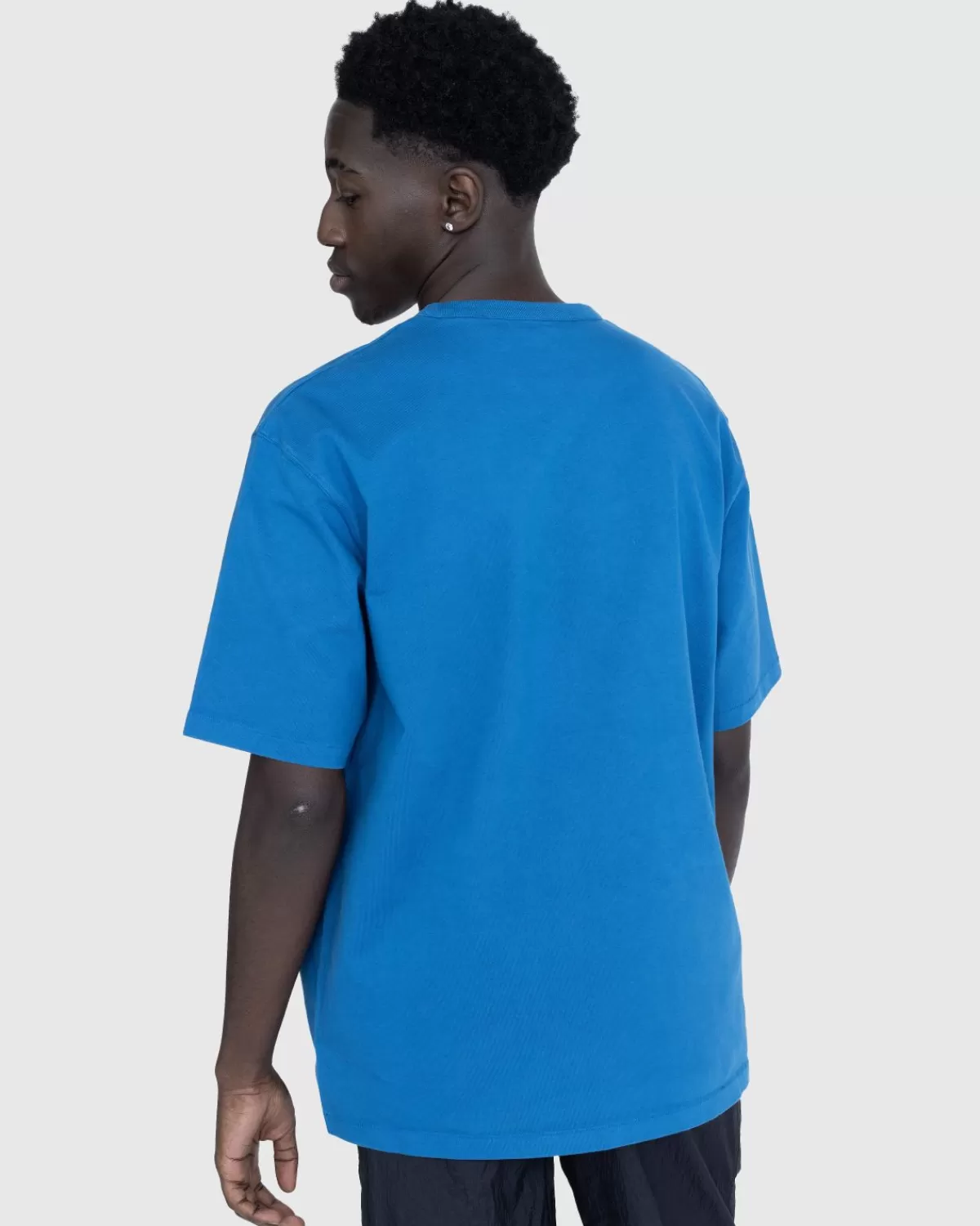 moncler_x_salehe_bembury_logo_tshirt_blauw_5.webp Moncler X Salehe Bembury Logo T-Shirt Blauw Flash Sale
