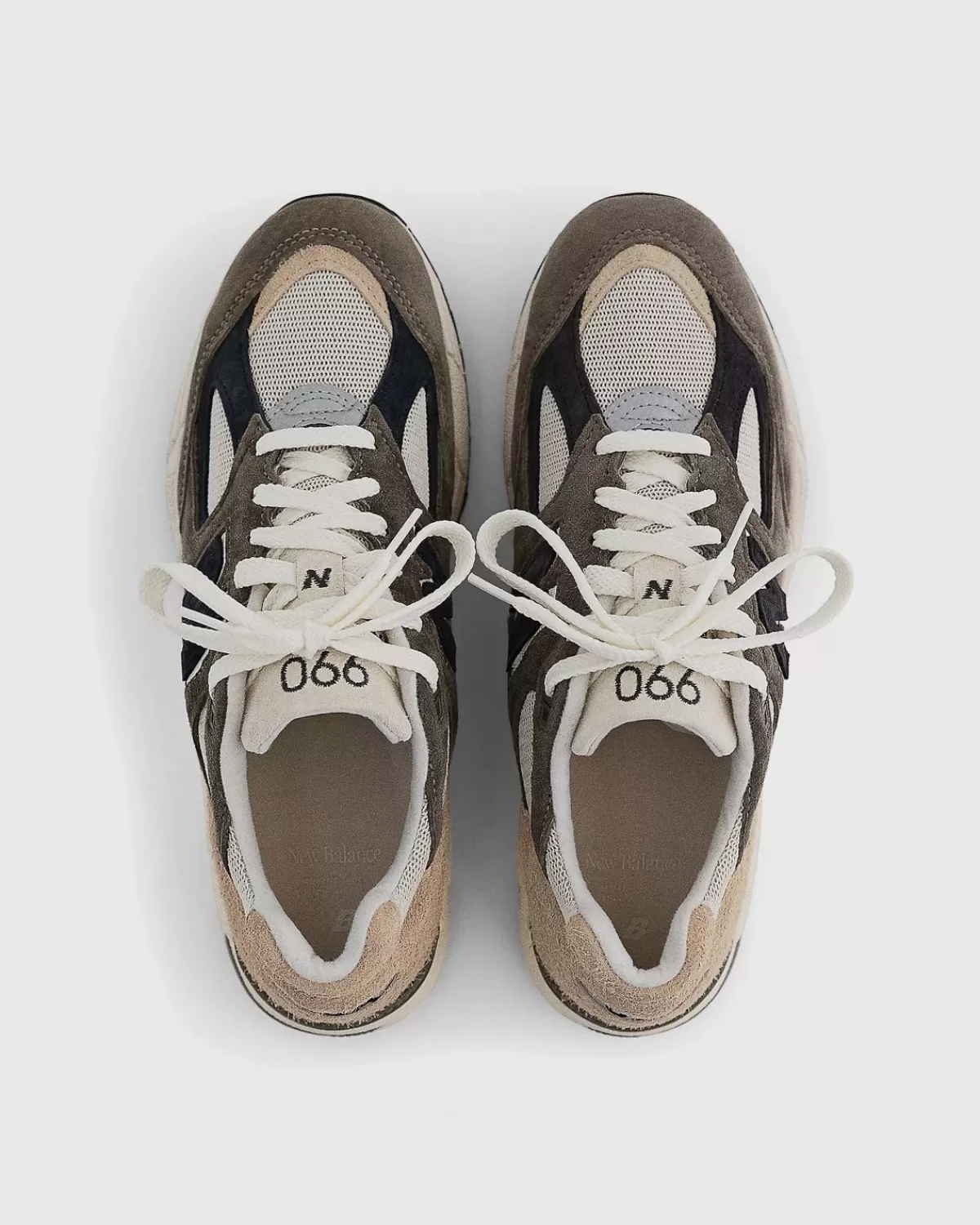 new_balance_m990gb2_grijs_5.webp New Balance M990Gb2 Grijs Shop