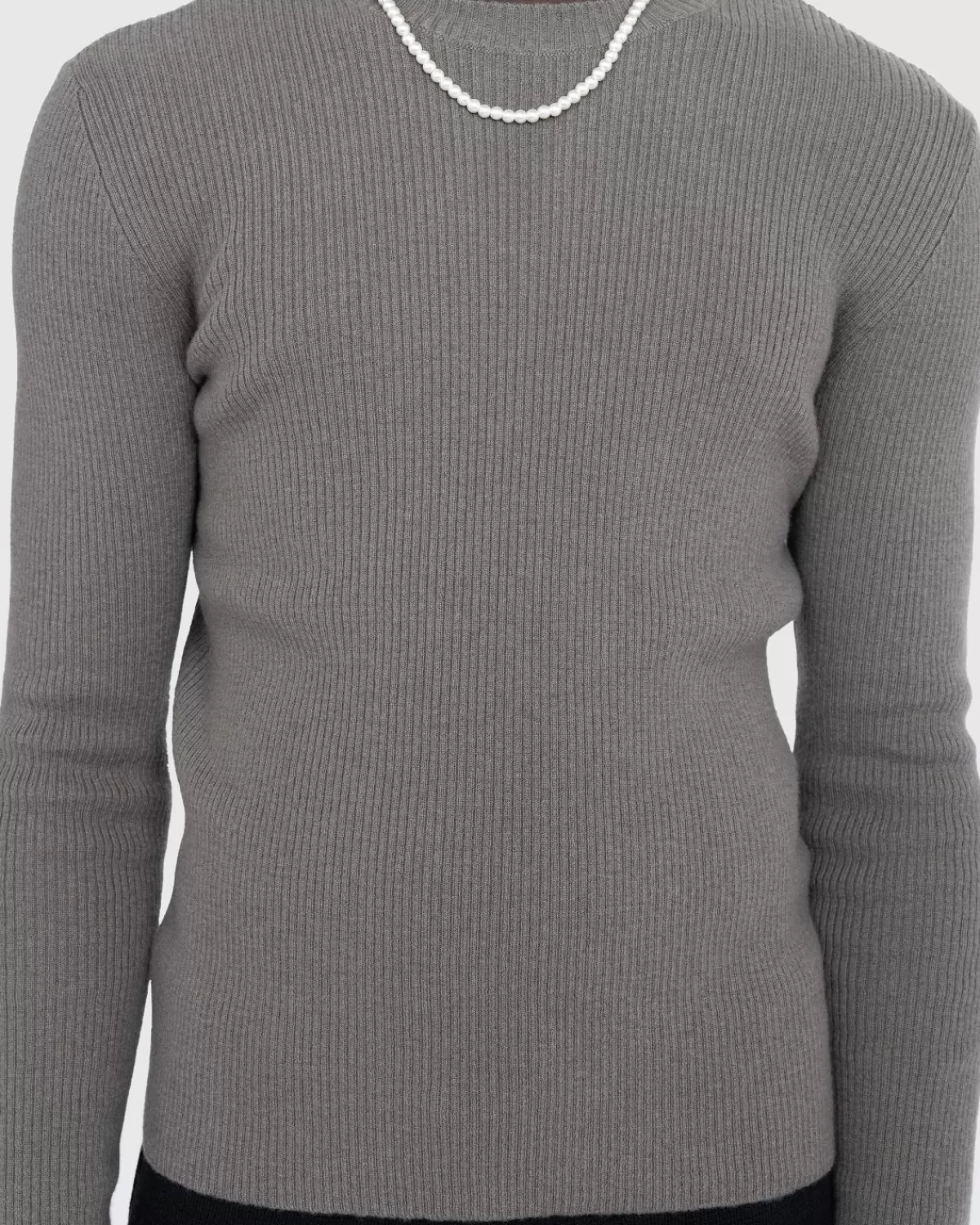 onze_erfenis_compacte_mollengrijze_superwol_met_ronde_hals_3.webp Gebreide Kleding^Our Legacy Onze Erfenis: Compacte Mollengrijze Superwol Met Ronde Hals