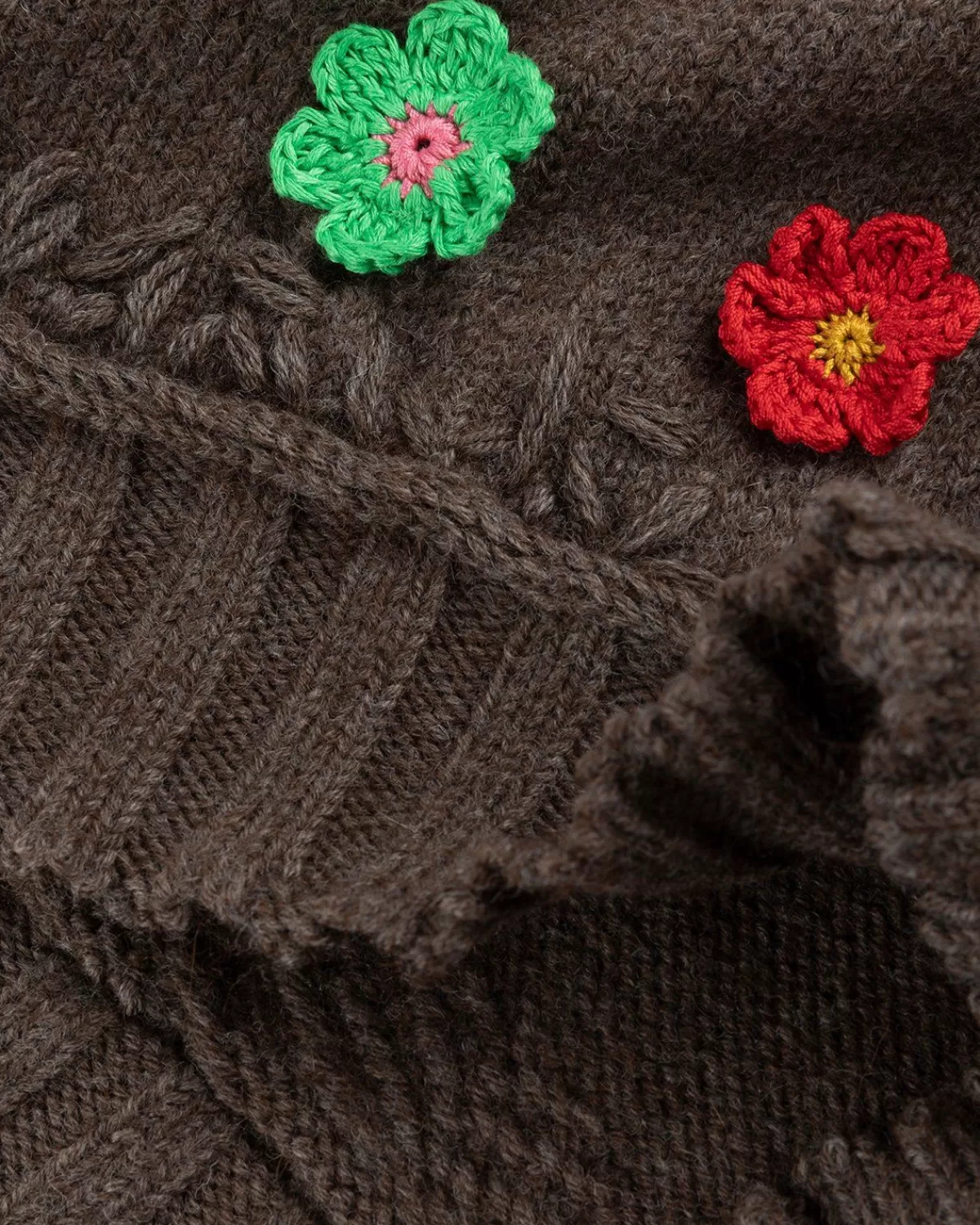 phipps_bloemenbrei_bruin_5.webp Gebreide Kleding^Phipps Bloemenbrei Bruin